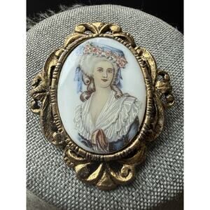 Vintage Porcelain Painted Cameo Brooch Victorian Woman Pin Cottagecore Gold Tone
